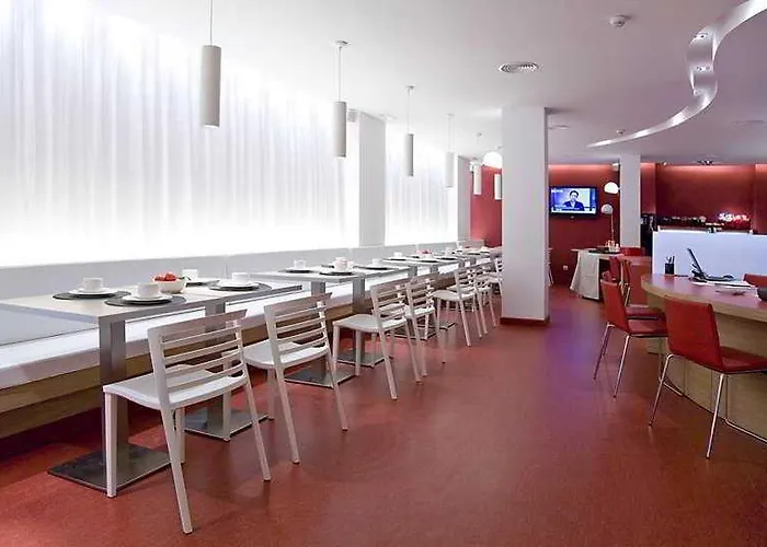 Ciutat Vella Hotel 3*