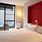 Ciutat Vella 3*